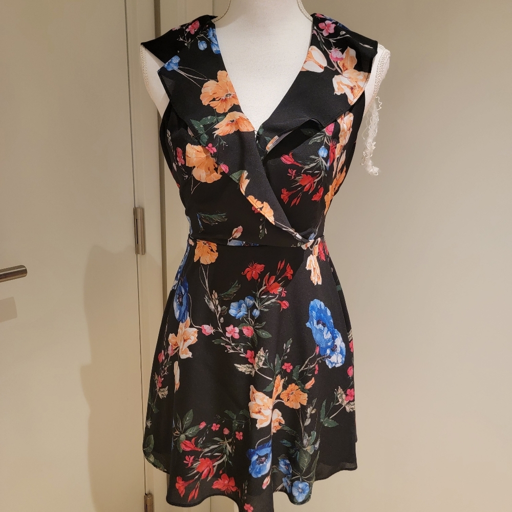❤️ PARKER BLACK FLORAL MINI DRESS